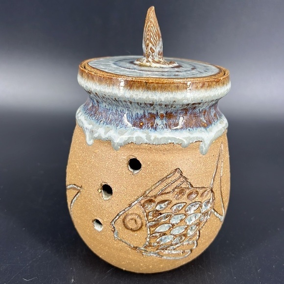 Studio Pottery Garlic Keeper - Picture 2 of 13